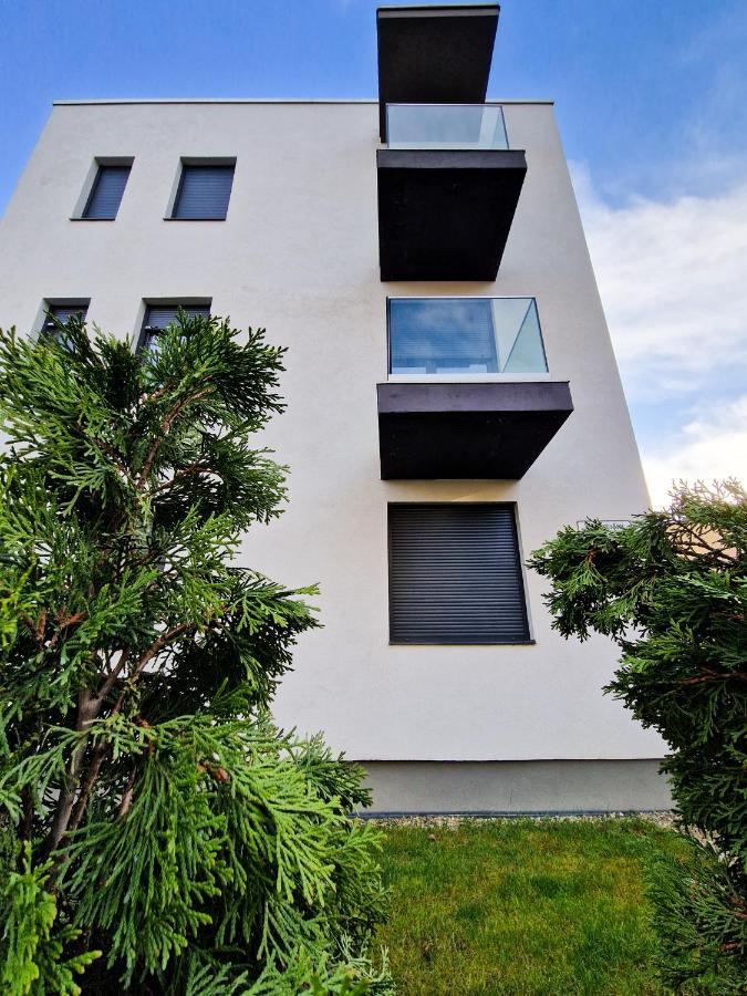 טימישוארה Mirvana Apartments Legacy Residence מראה חיצוני תמונה